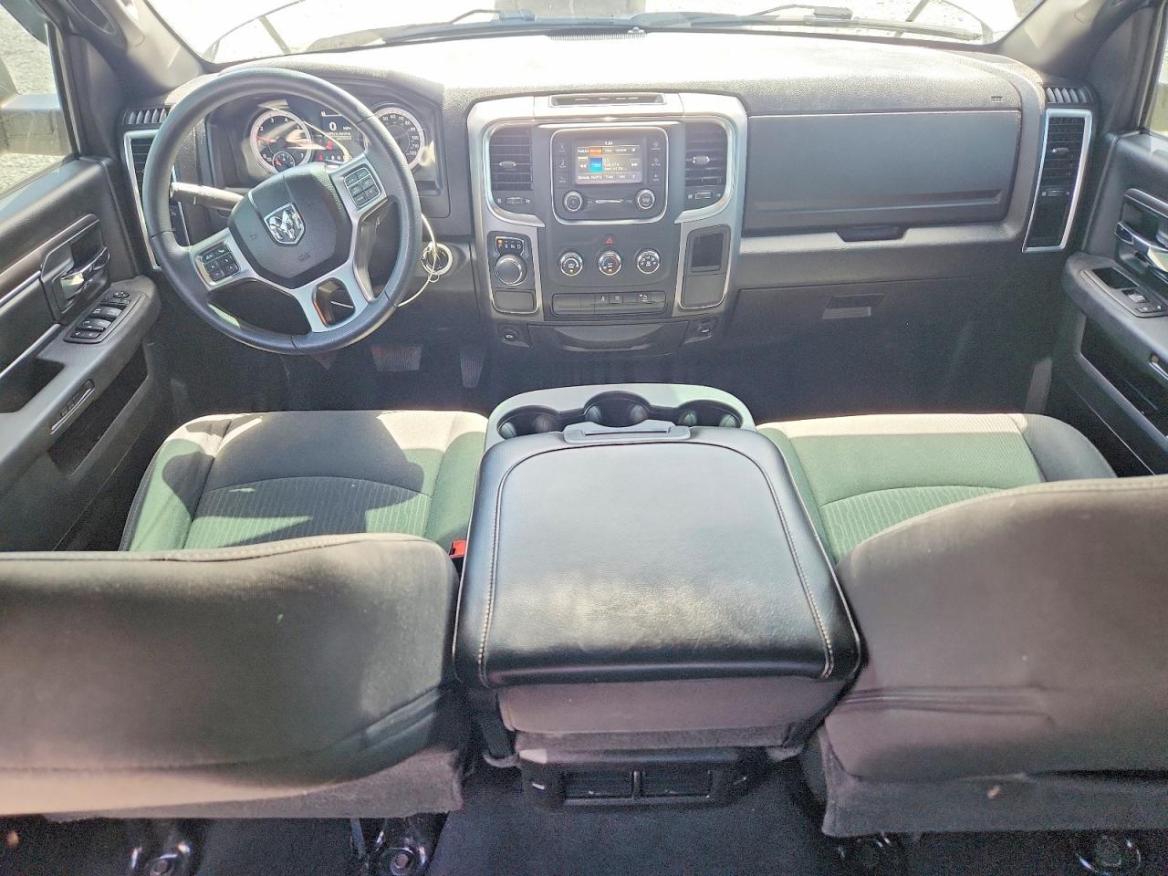 2024 Dodge RAM 1500 Classic SLT