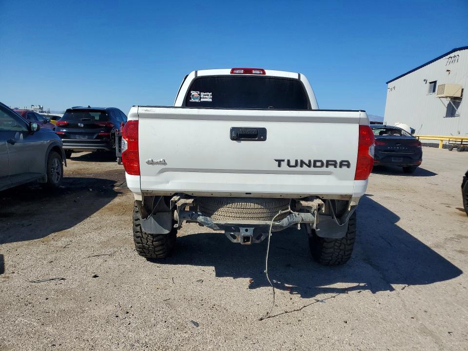 2014 Toyota Tundra SR5