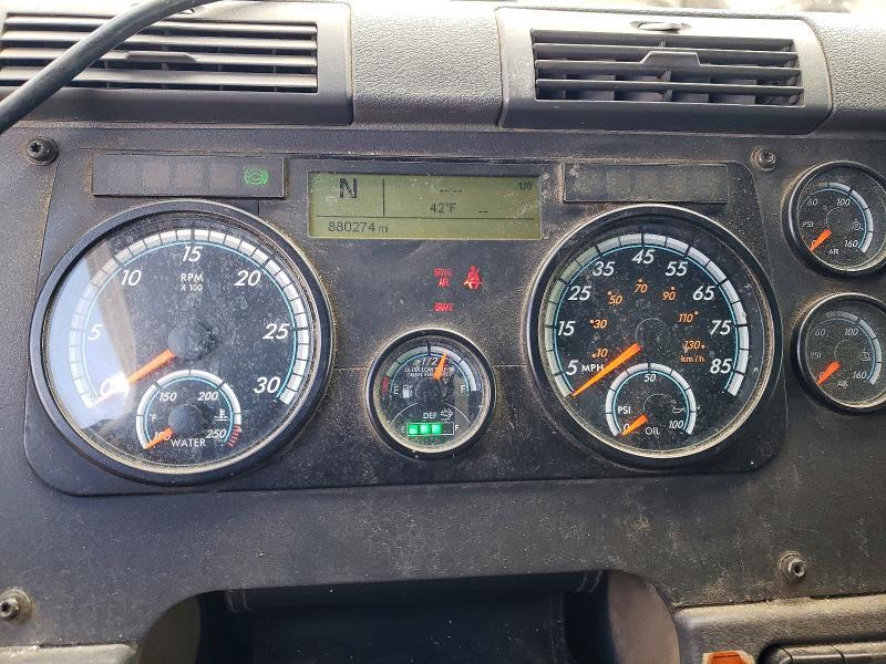 2016 Freigliner 2016 Freightliner Cascadia 125 Semi Truck