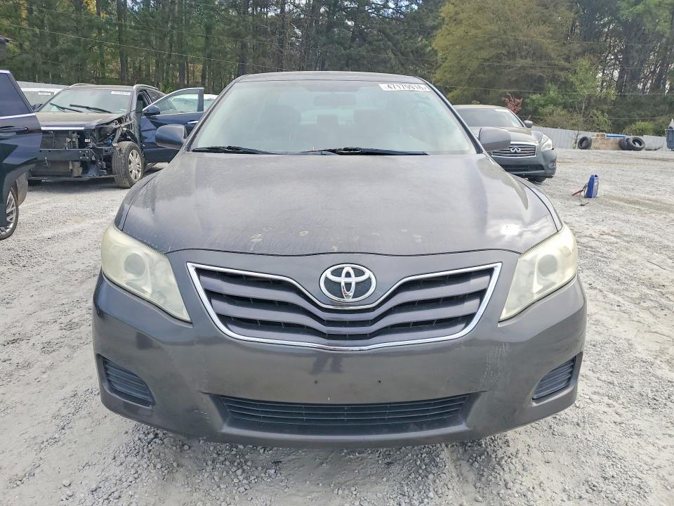 2010 Toyota Camry le