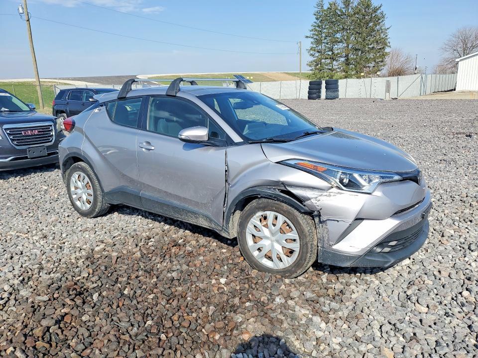 2019 Toyota C-hr le