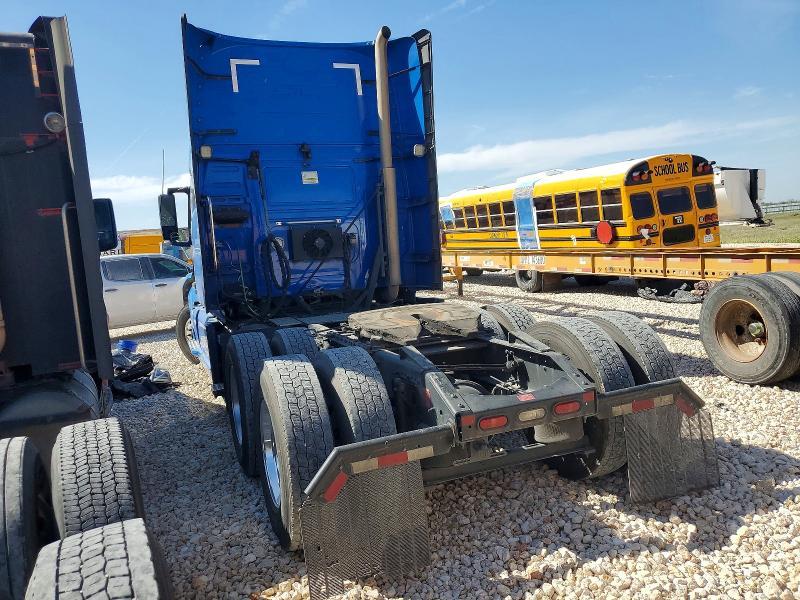 2022 Volvo VNL Semi Truck