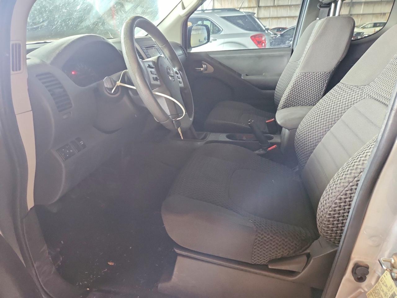 2017 Nissan Frontier SV