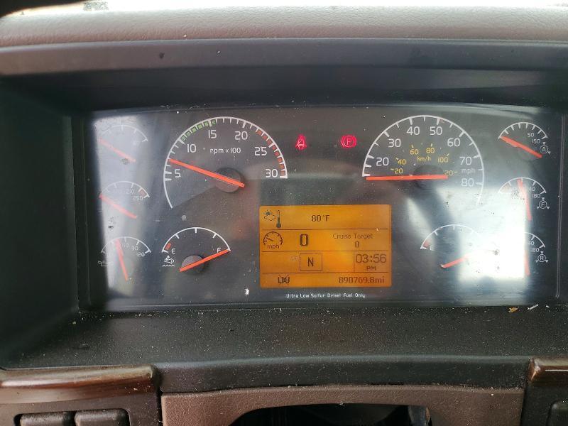 2017 Volvo VNL Semi Truck