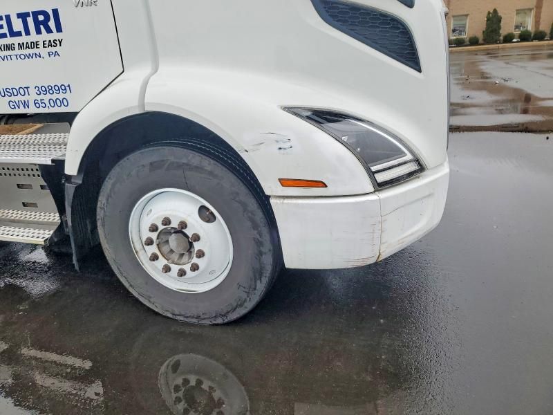 2019 Volvo VNR-Semi Truck