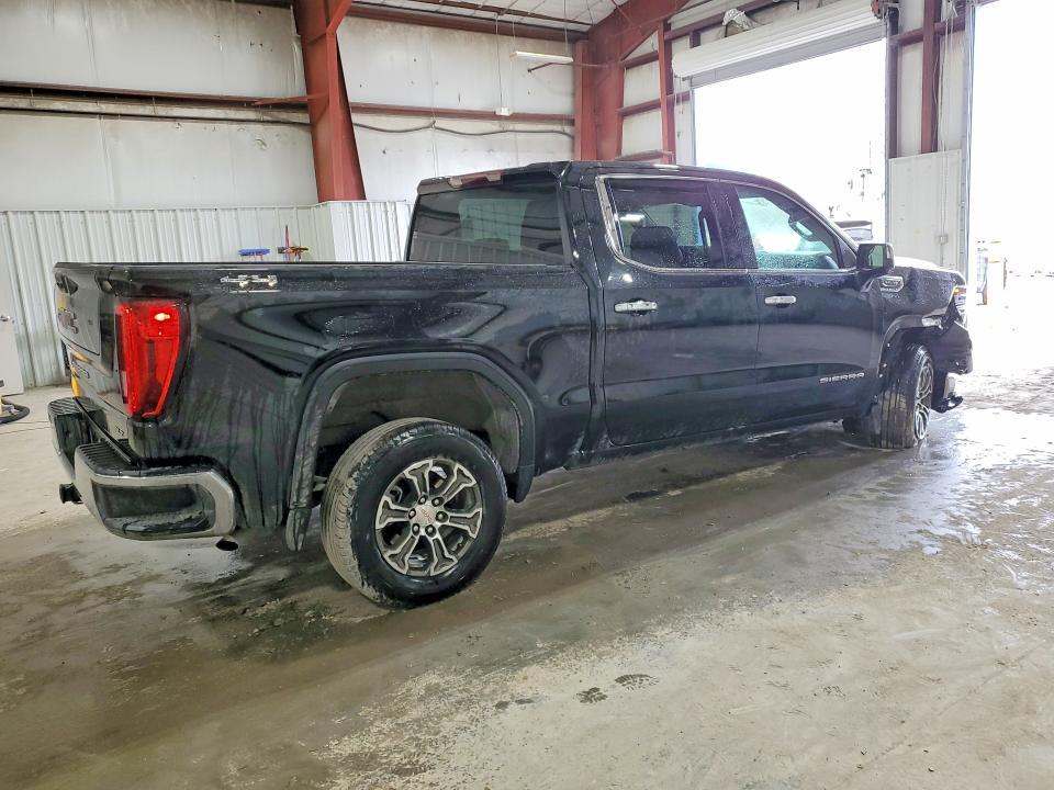 2025 GMC Sierra K1500 slt