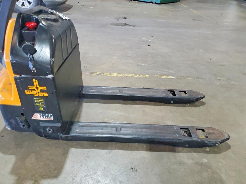 2024 Big Joe 2024 Oeth Pallet Jack-Pallet Jack