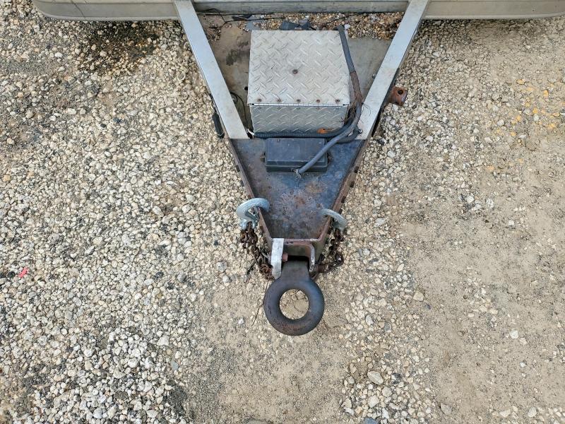 2004 Feathrlite 2004 Featherlite 1627 Fiber Optic Splicing Trailer