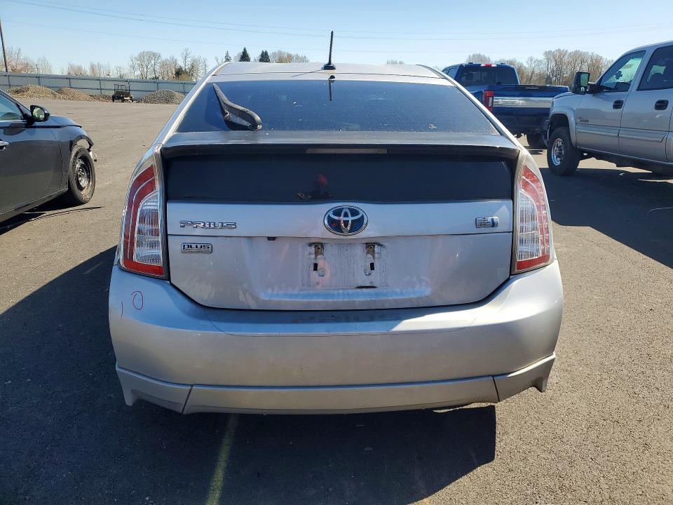2014 Toyota Prius Three