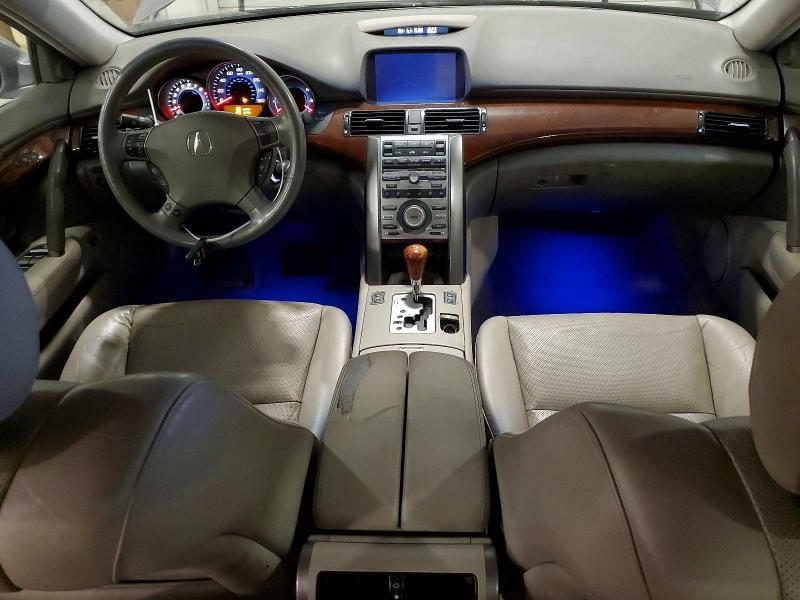 2005 Acura RL