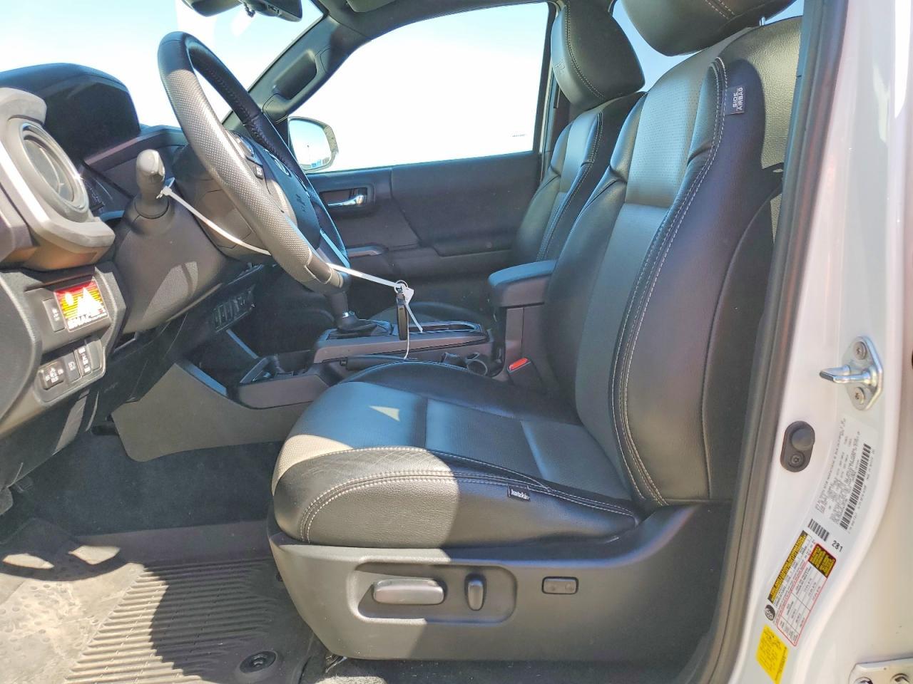 2023 Toyota Tacoma TRD OFF-Road