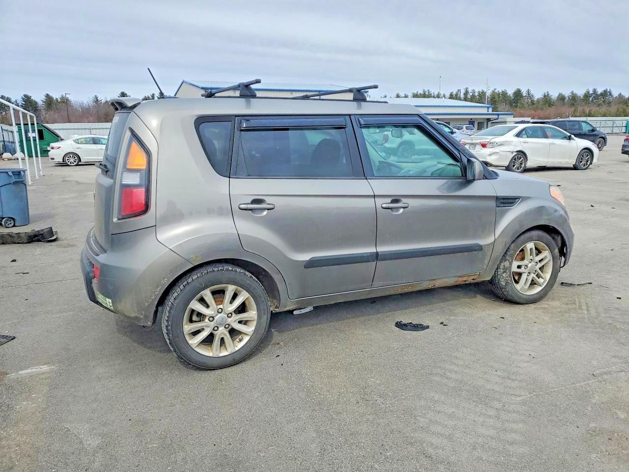 2011 KIA Soul +