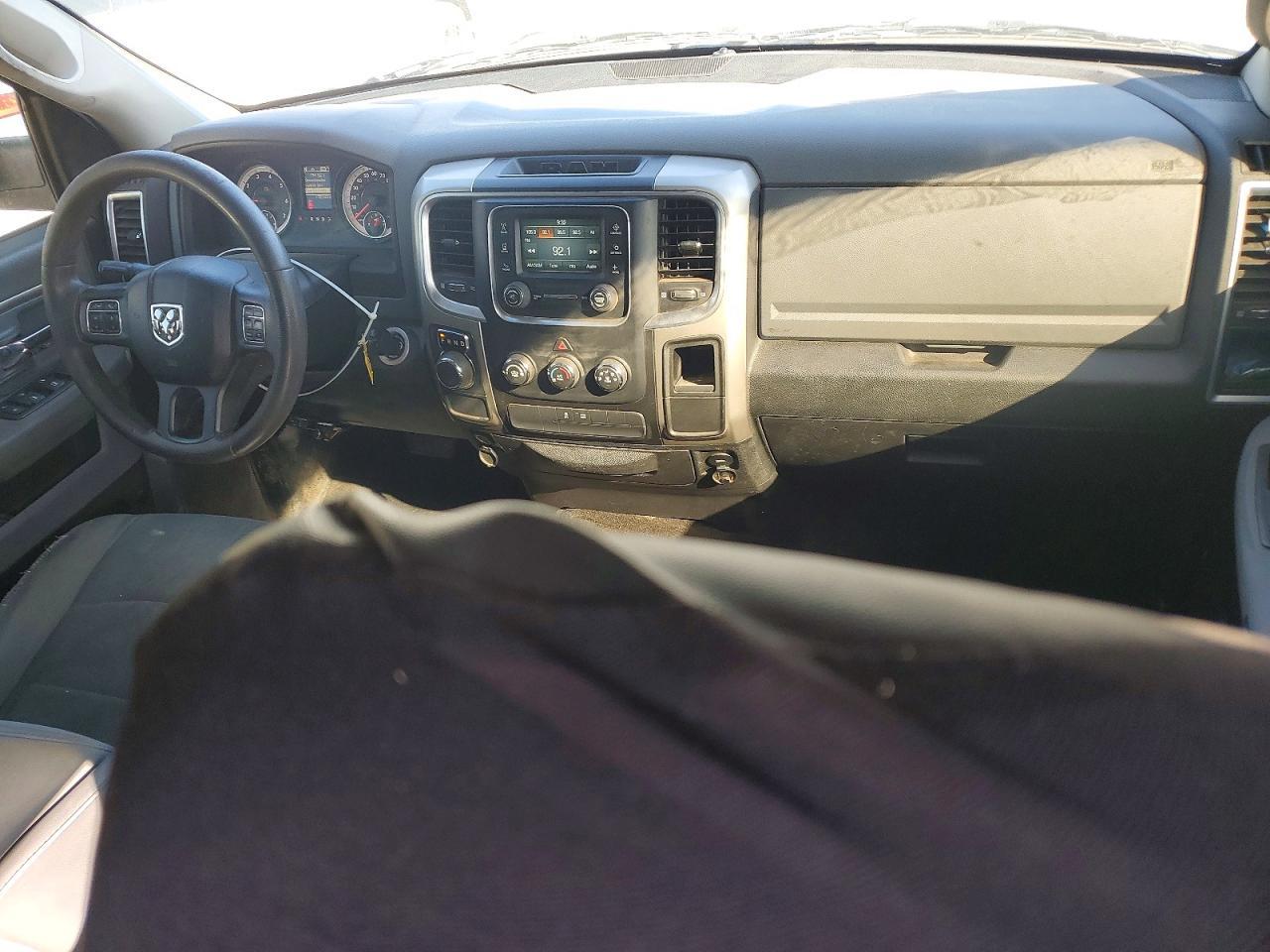 2015 Dodge RAM 1500 SLT