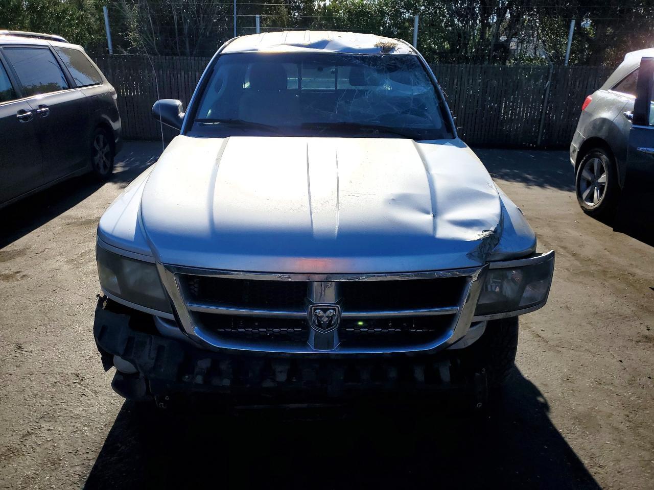 2010 Dodge Dakota sxt