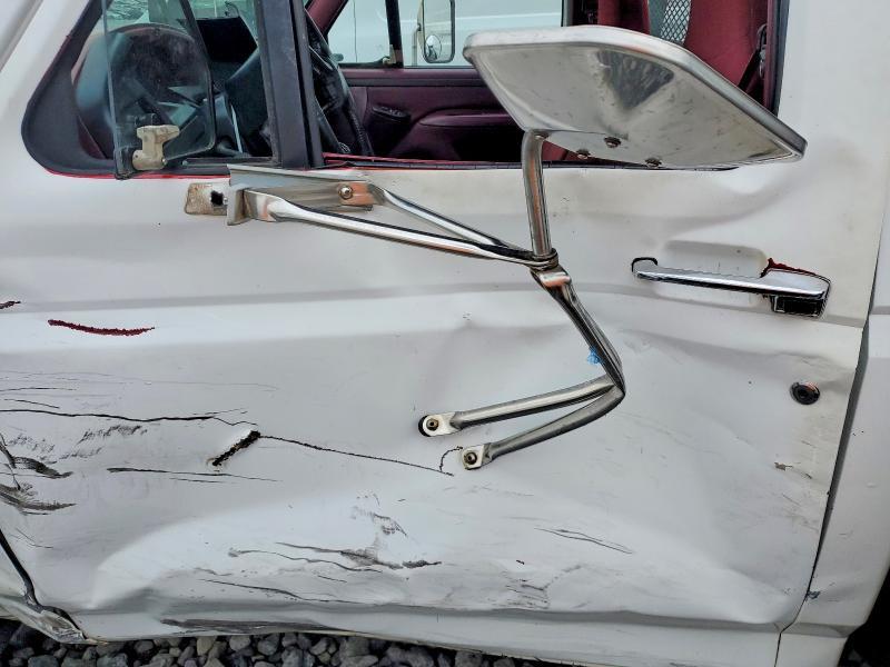 1997 Ford F350 Super Duty Flatbed Truck