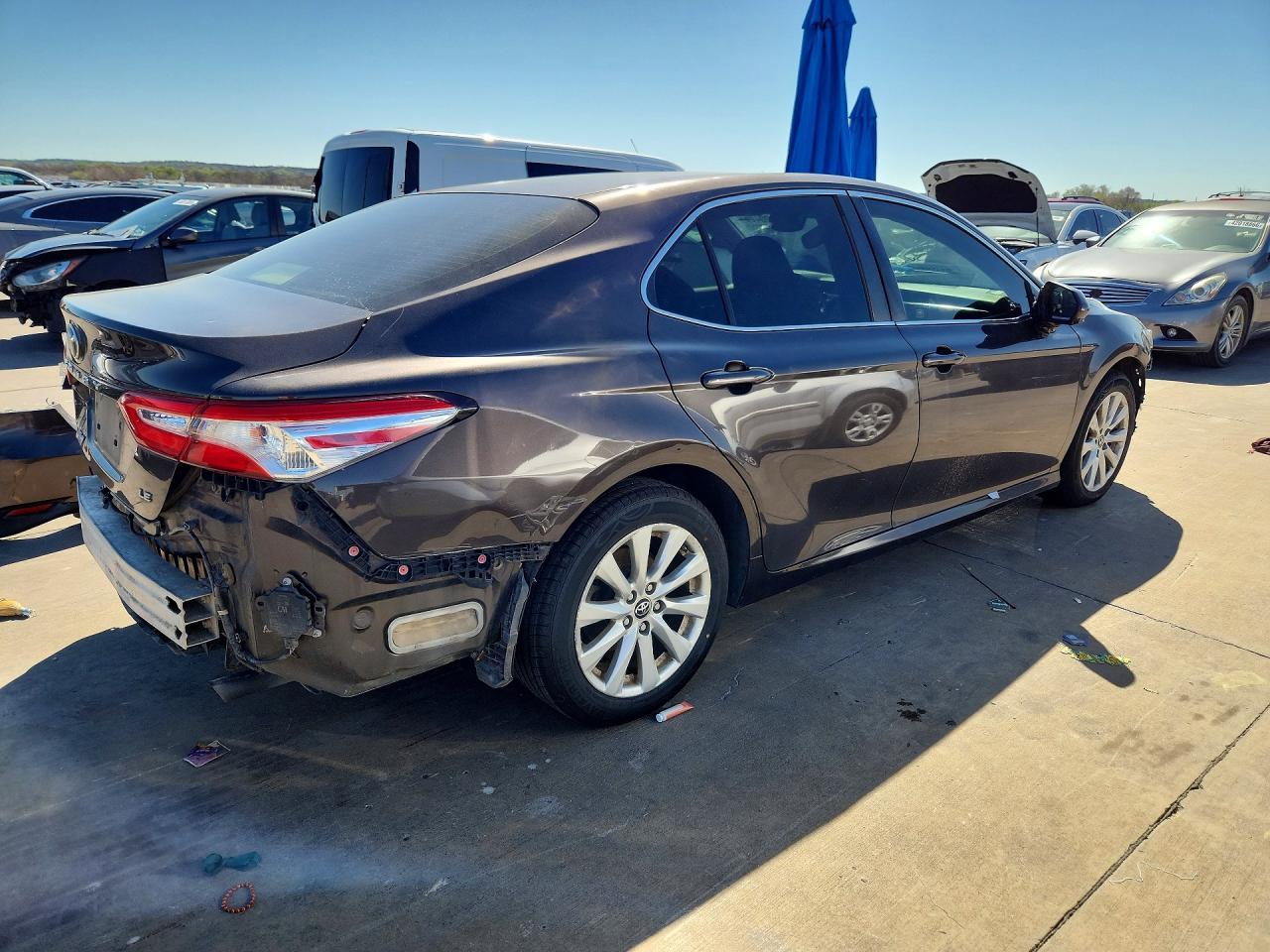2018 Toyota Camry le