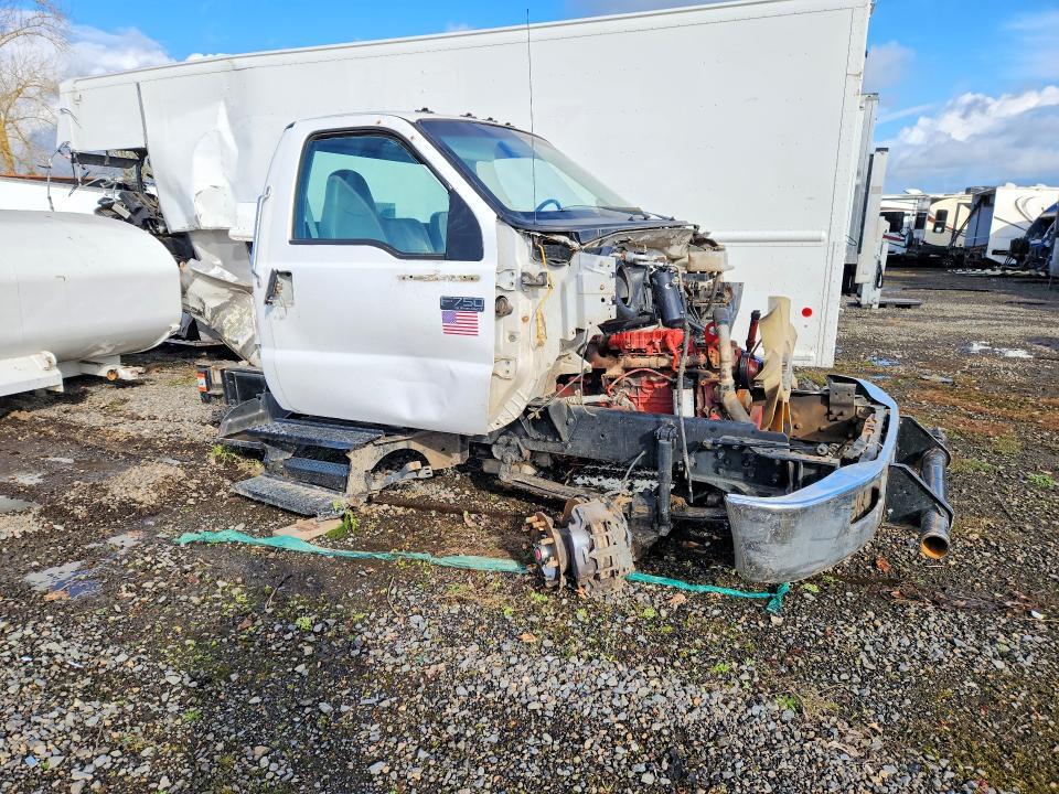 2010 Ford F750 Super Duty Tank Truck