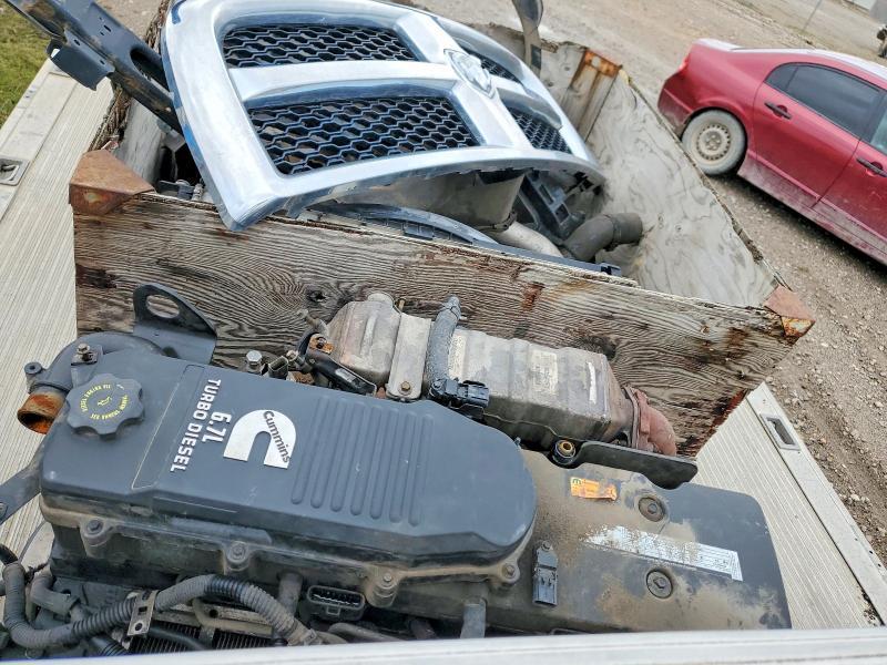 2015 Dodge RAM 5500 Flatbed Truck