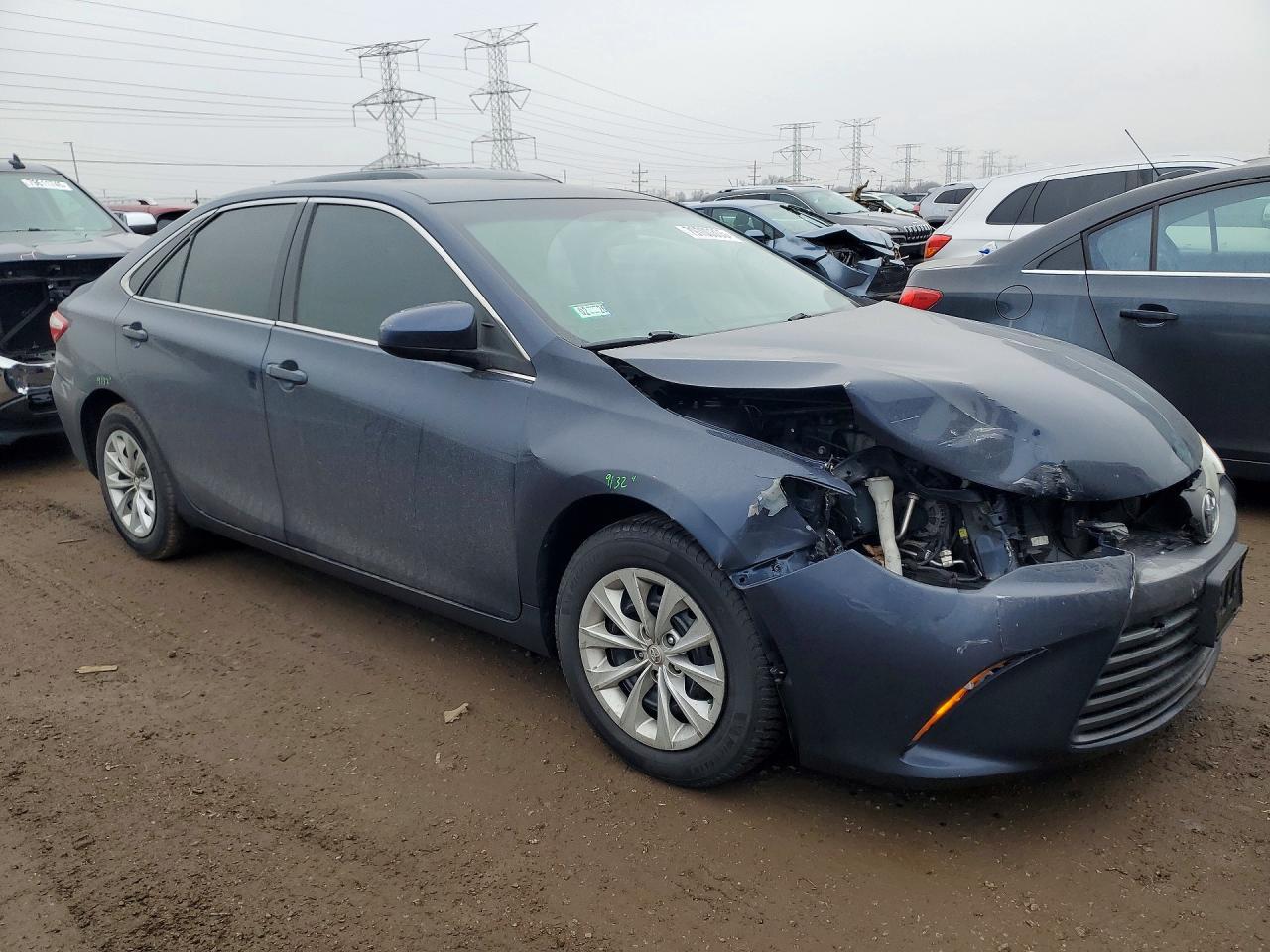 2015 Toyota Camry le