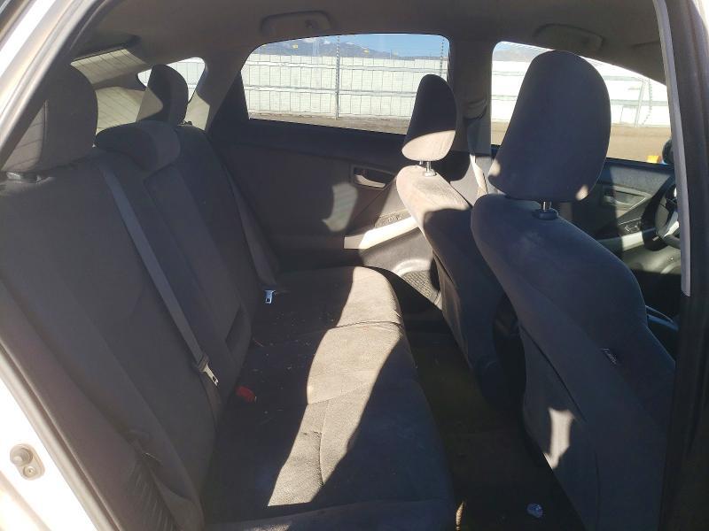 2013 Toyota Prius two