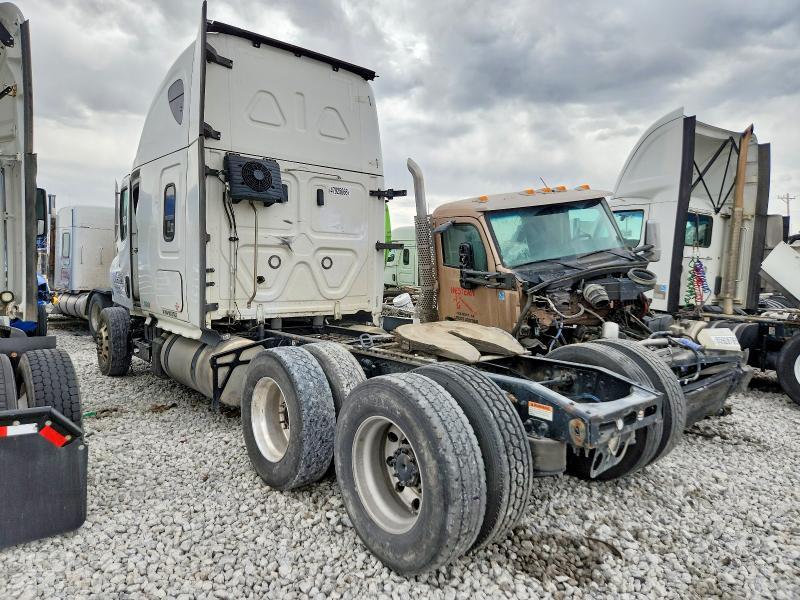 2022 Freightliner Cascadia 126 Semi Truck