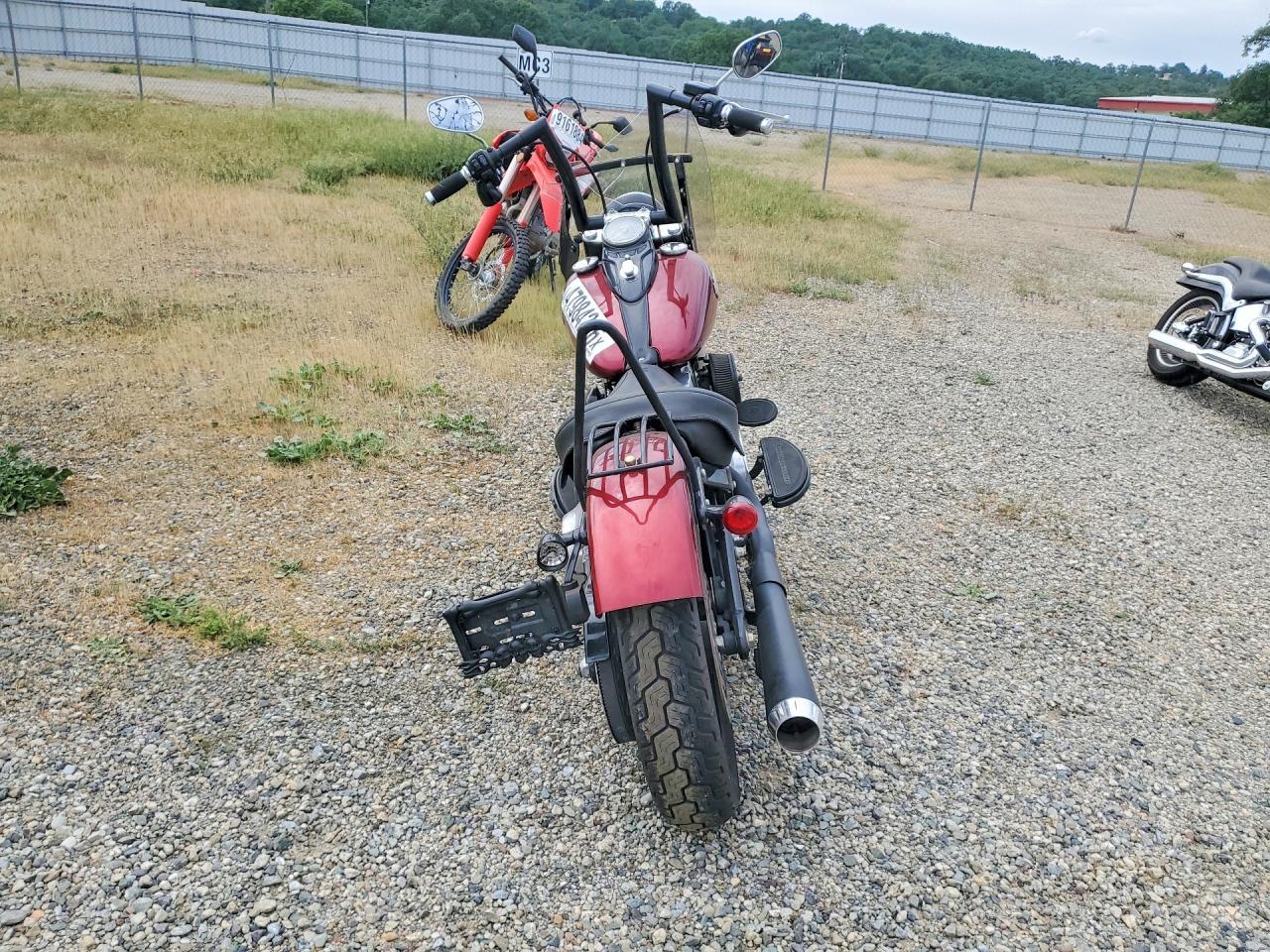 2016 Harley-Davidson FLS Softail Slim