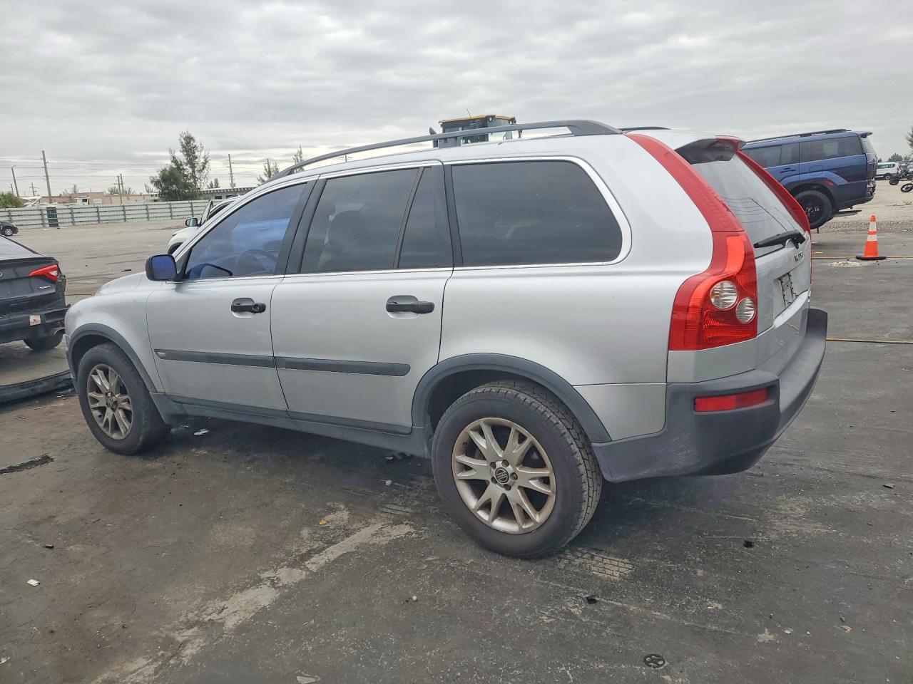 2004 Volvo Xc90