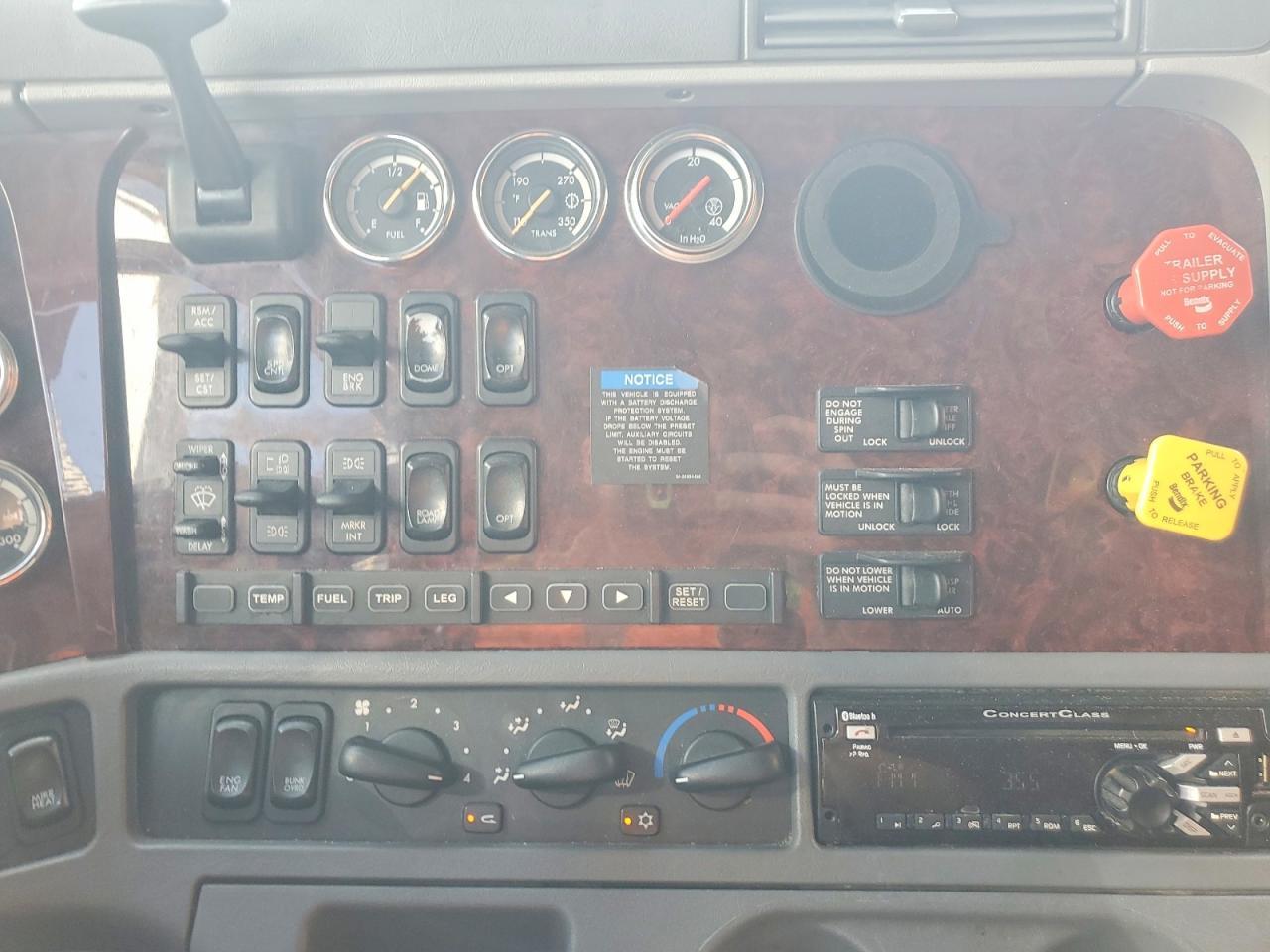 2020 Freightliner Coronado Glider Semi Truck