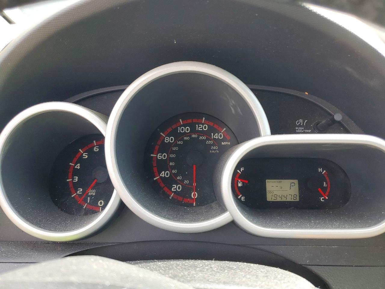 2010 Toyota Matrix s