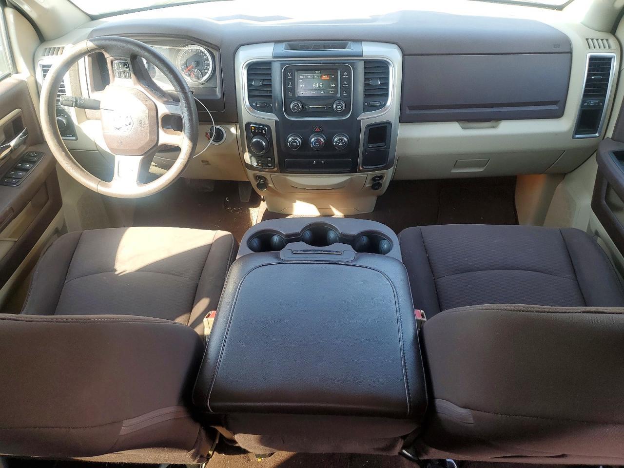 2015 Dodge RAM 1500 SLT