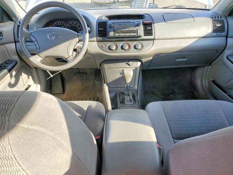 2006 Toyota Camry le