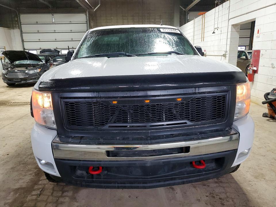 2011 Chevrolet Silverado C1500 LT