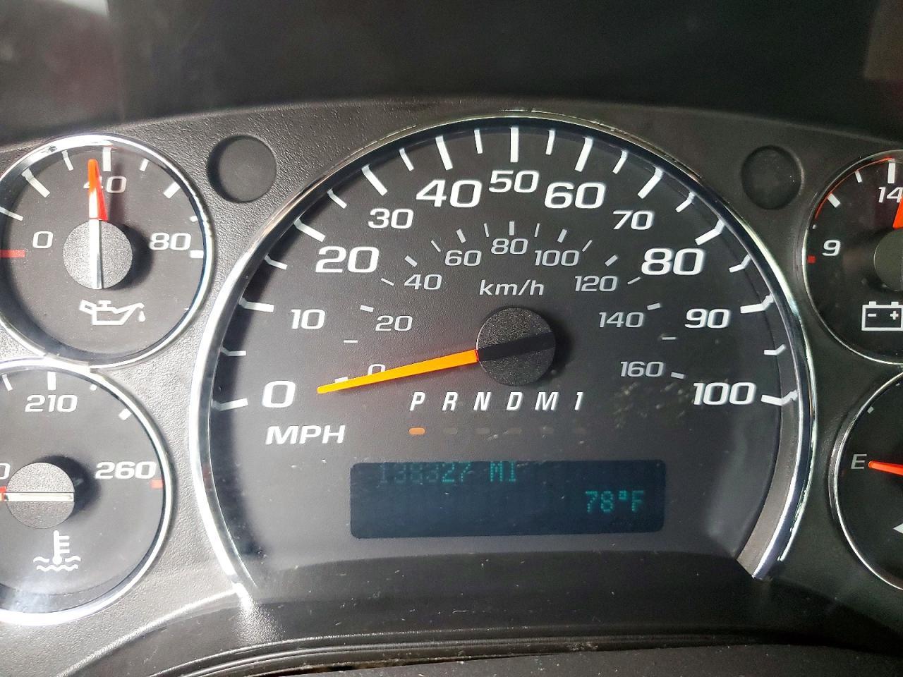 2013 GMC Savana BOX Truck