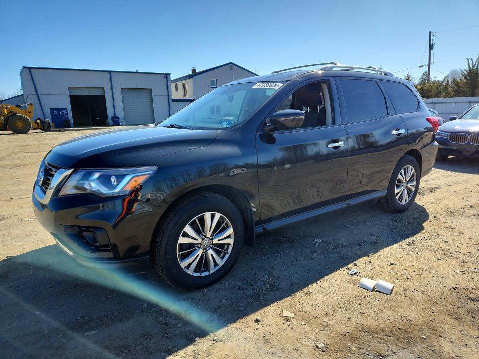 2020 Nissan Pathfinder s