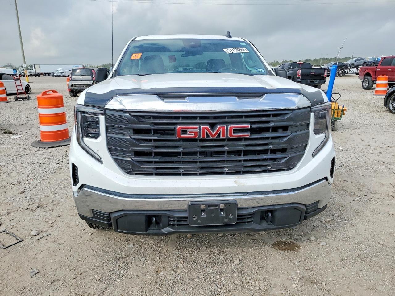 2025 GMC Sierra C1500