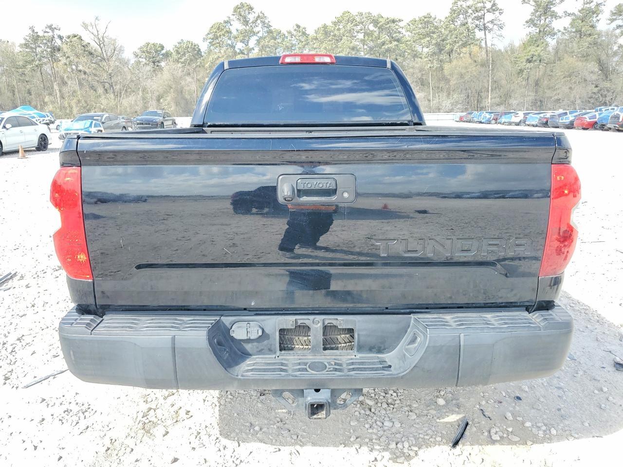2017 Toyota Tundra SR