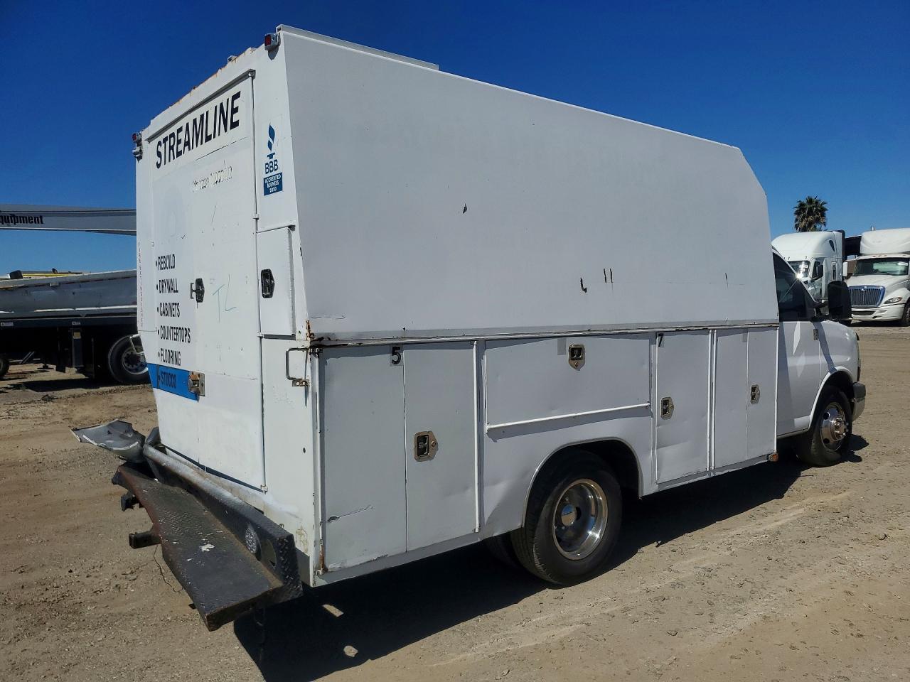 2003 Chevrolet Express Utility / Service Truck