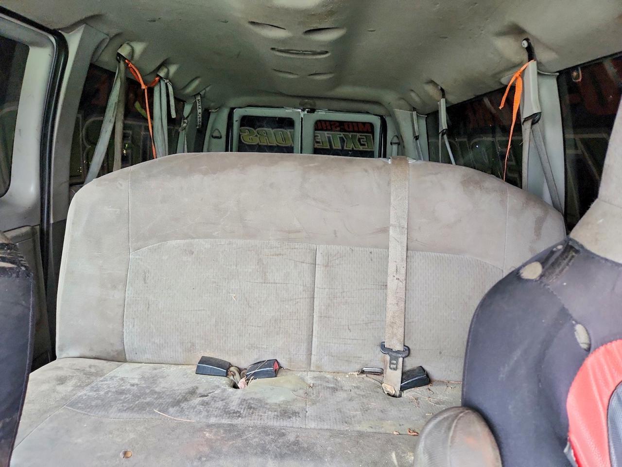 2013 Ford Econoline E350 Super Duty Wagon