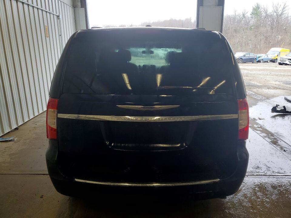 2015 Chrysler Town & Country Touring