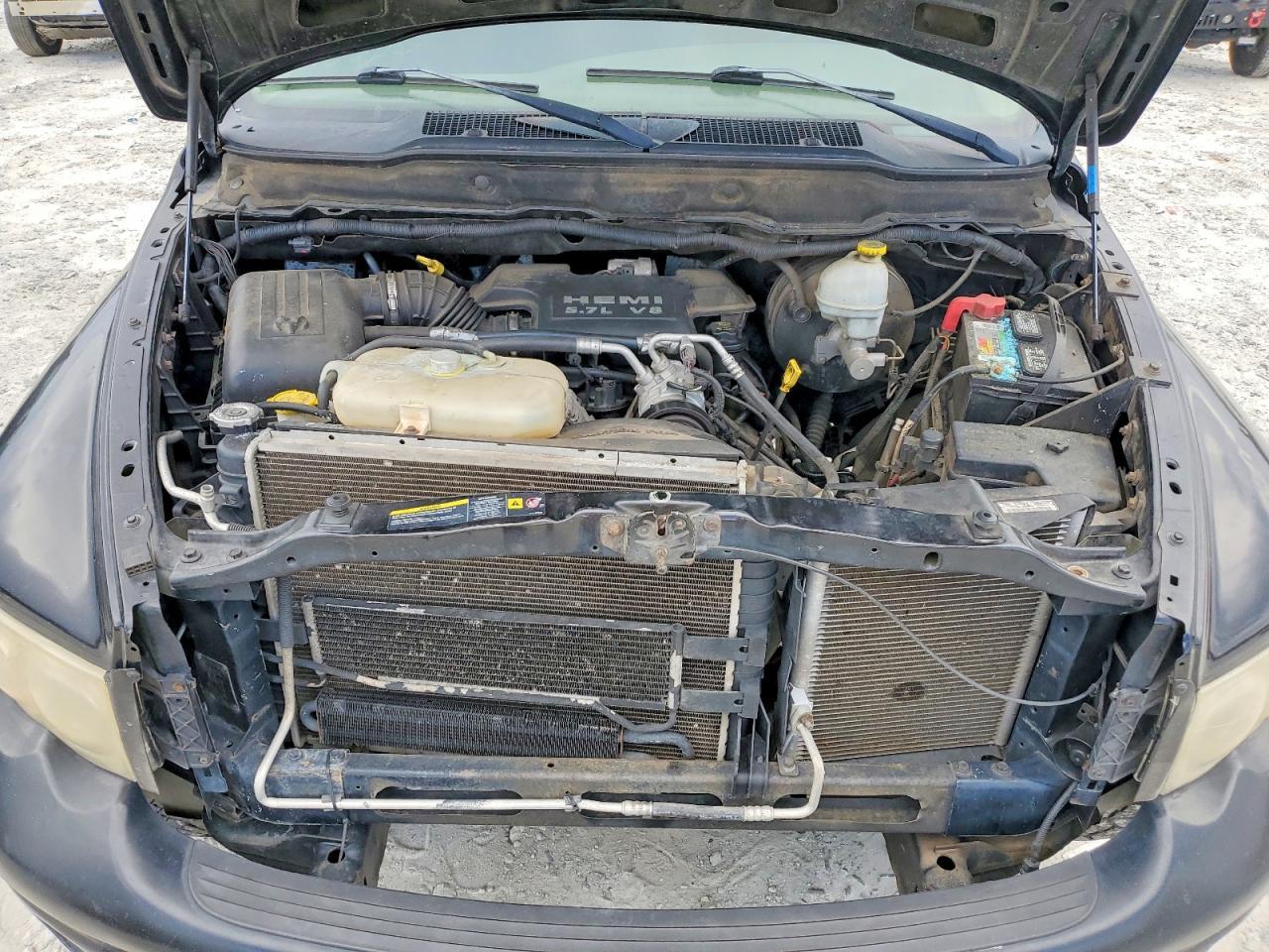 2004 Dodge RAM 1500 ST