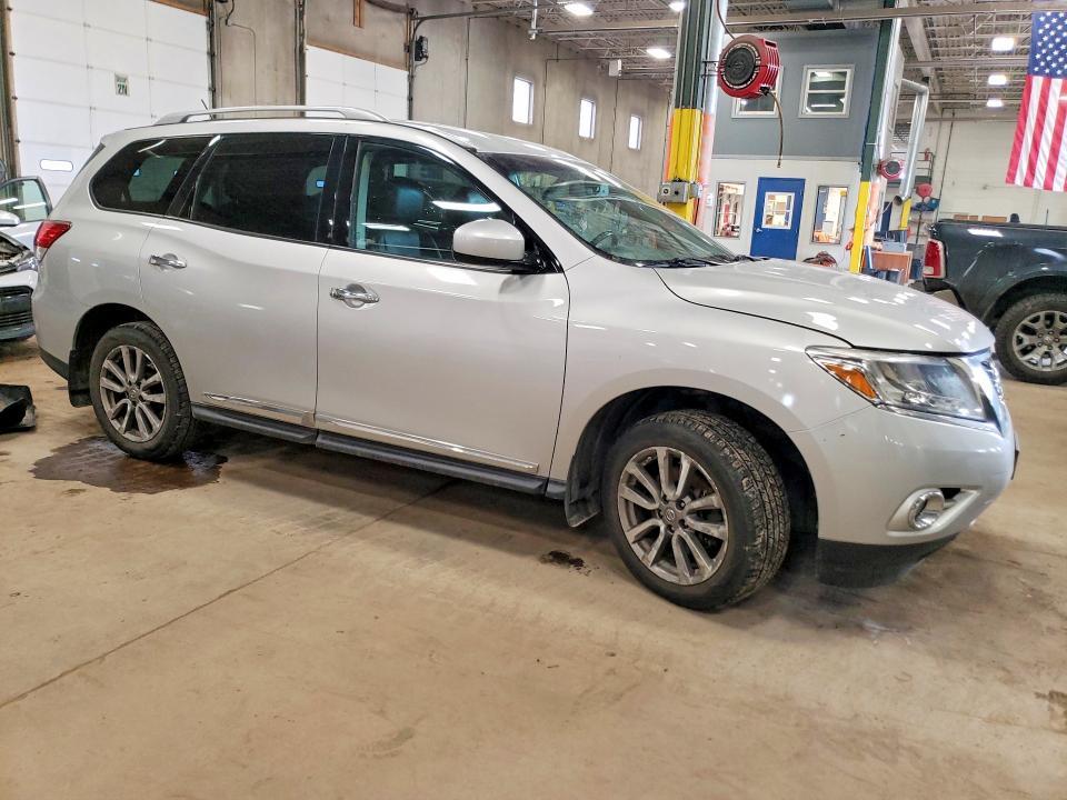 2014 Nissan Pathfinder sl