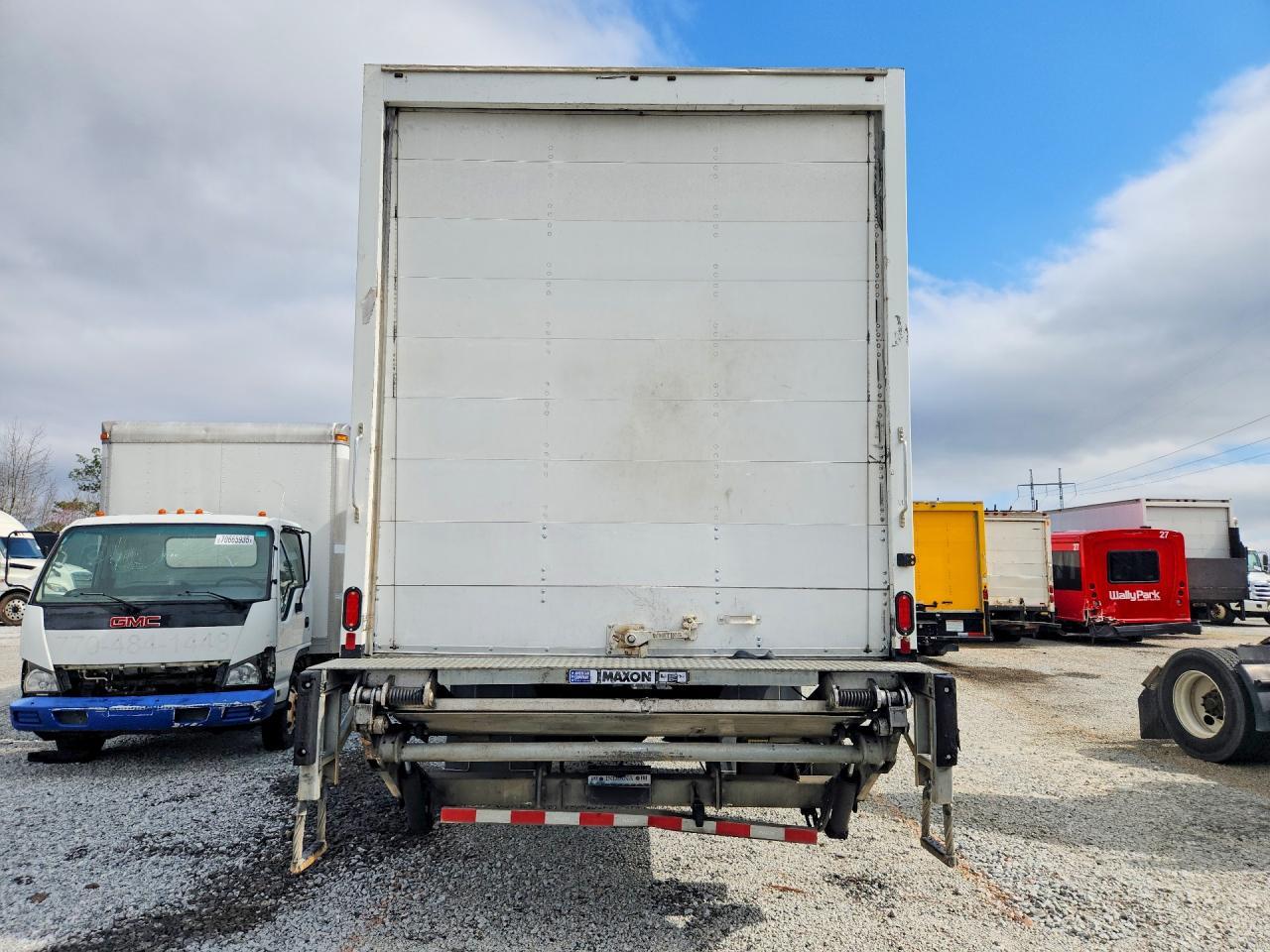 2019 Freigliner 2019 Freightliner Business Class M2 BOX Truck