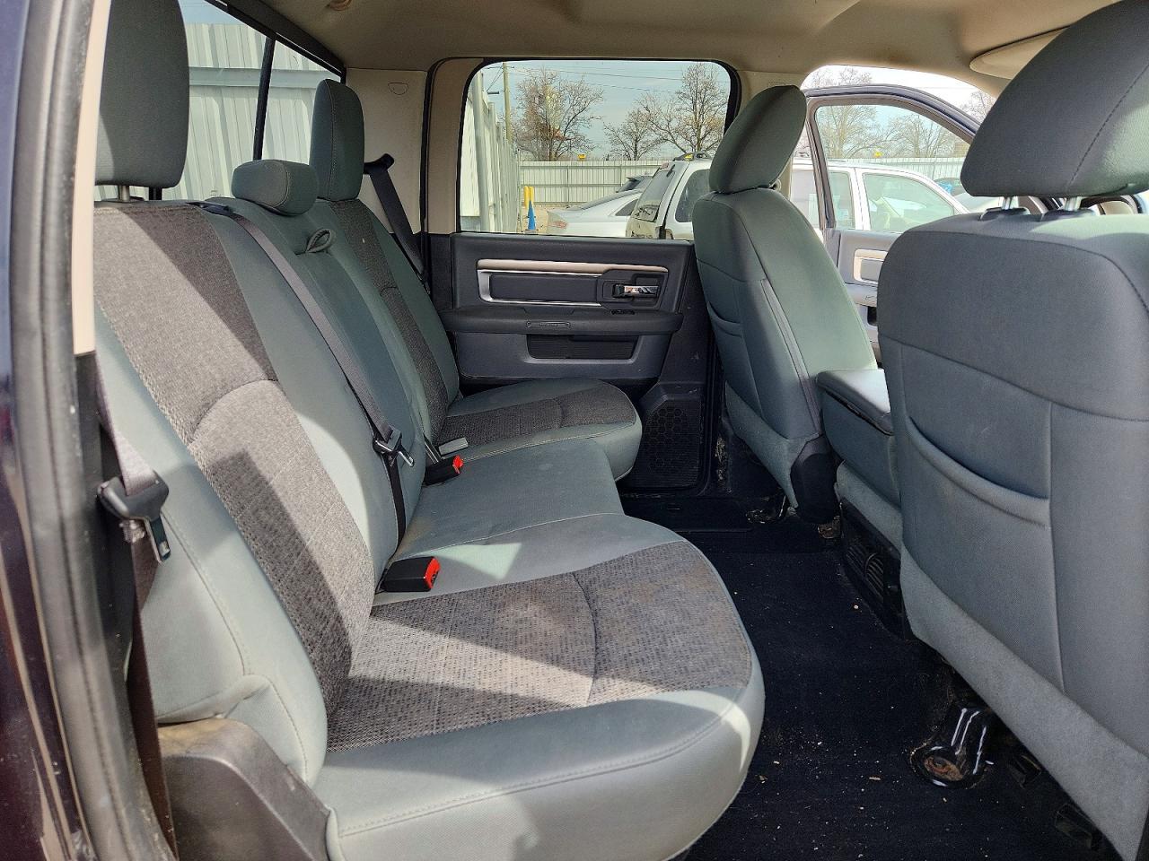 2016 Dodge RAM 1500 SLT