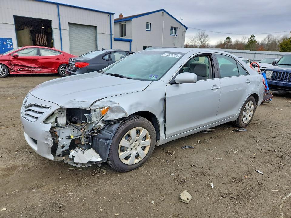 2010 Toyota Camry le