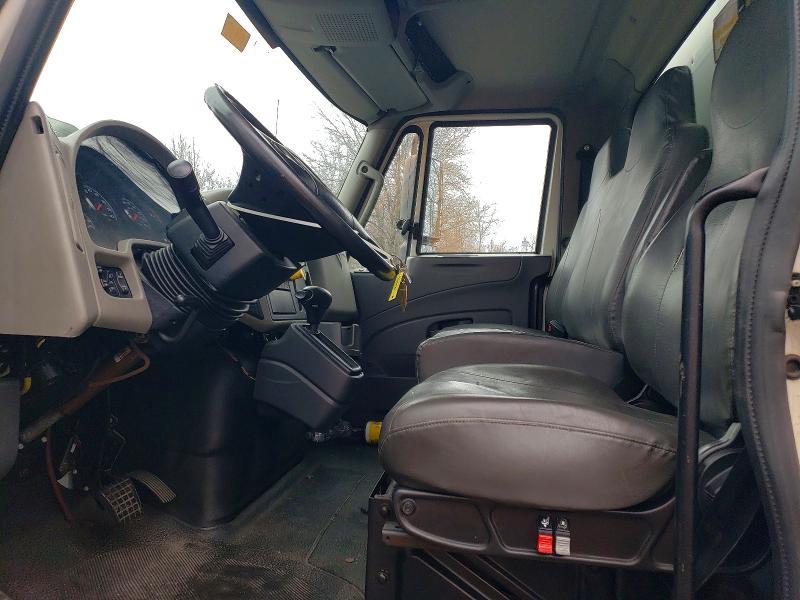 2015 International 4300 BOX Truck