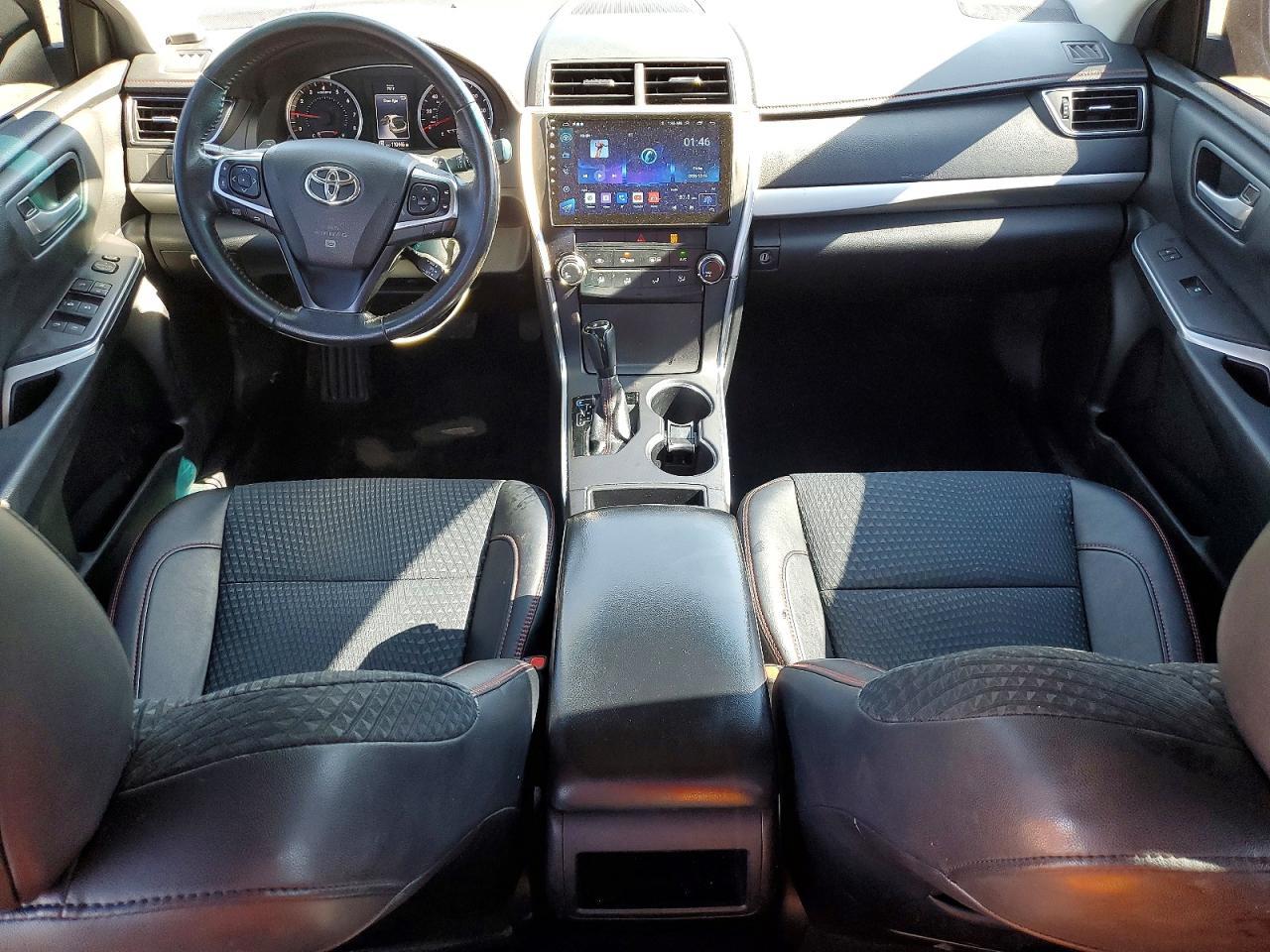 2015 Toyota Camry se
