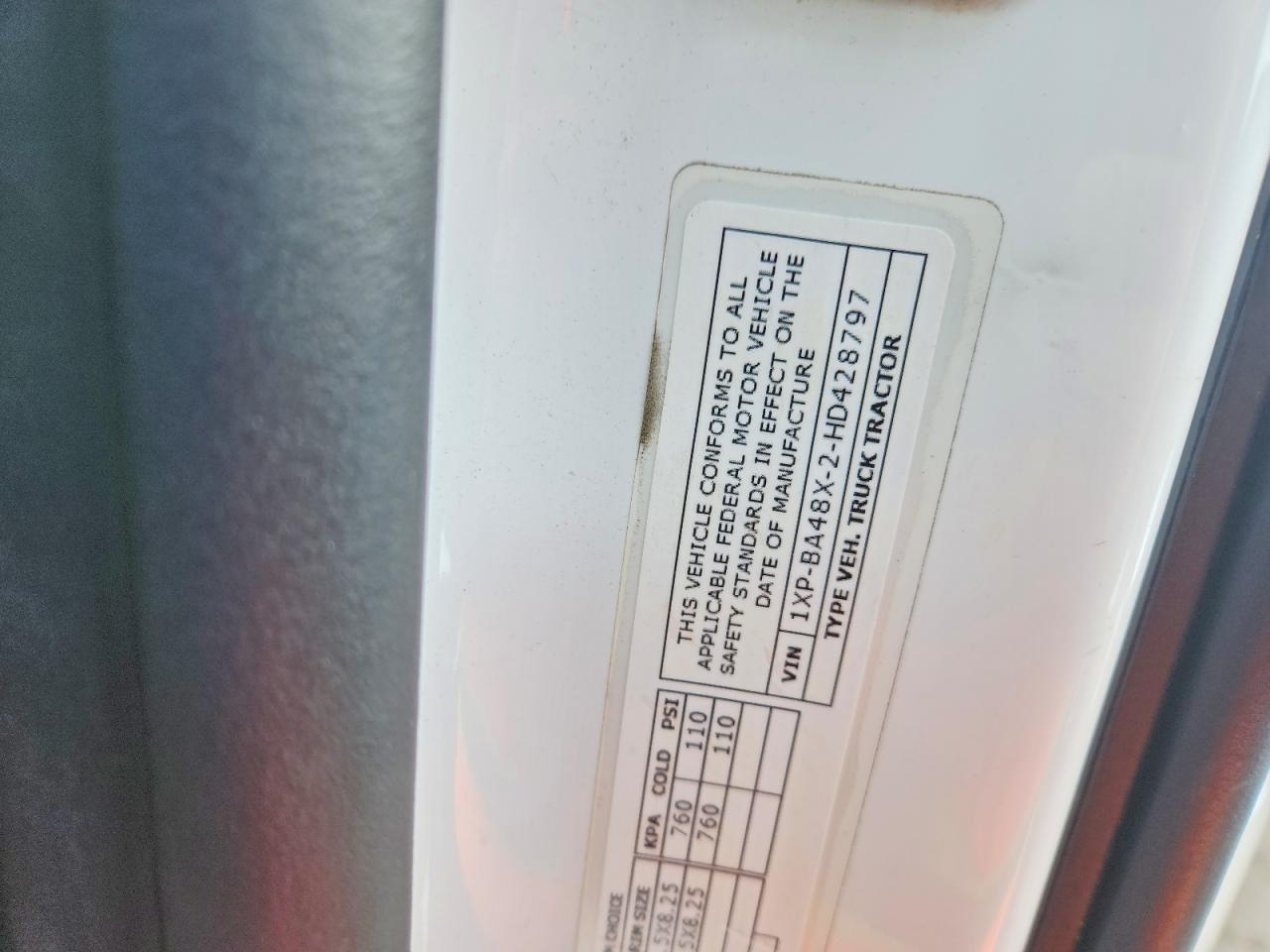 2017 Peterbilt 579 Semi Truck