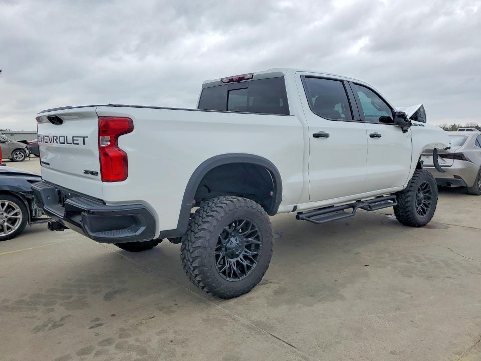 2025 Chevrolet Silverado K1500 ZR2