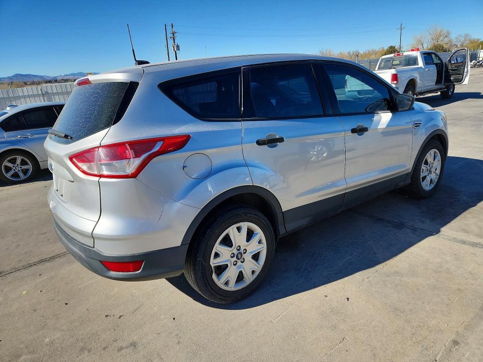 2016 Ford Escape s