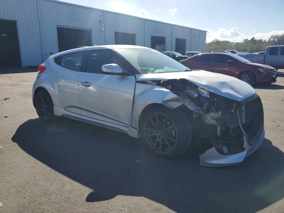 2016 Hyundai Veloster Turbo